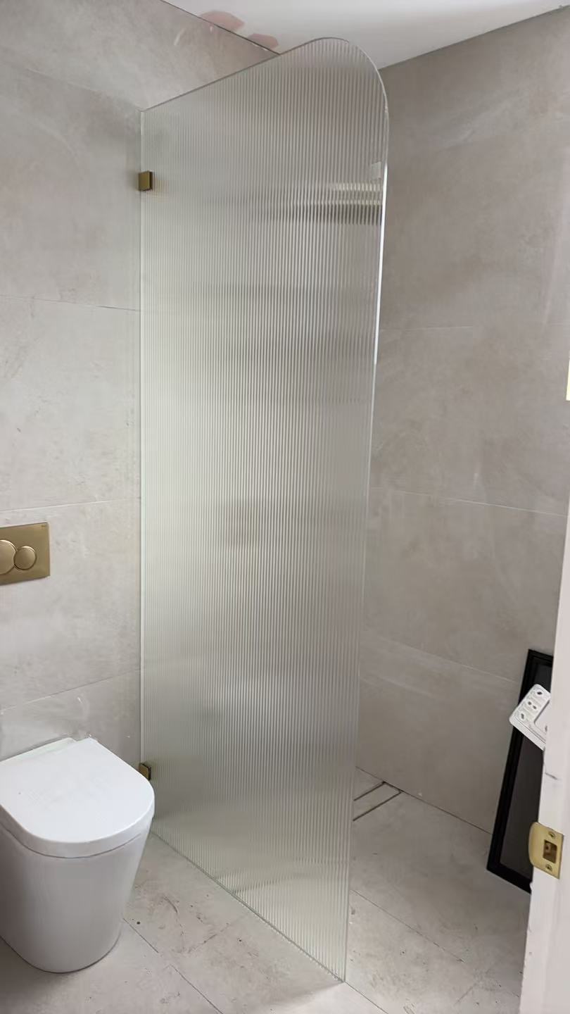 Shower Screen Suites photo