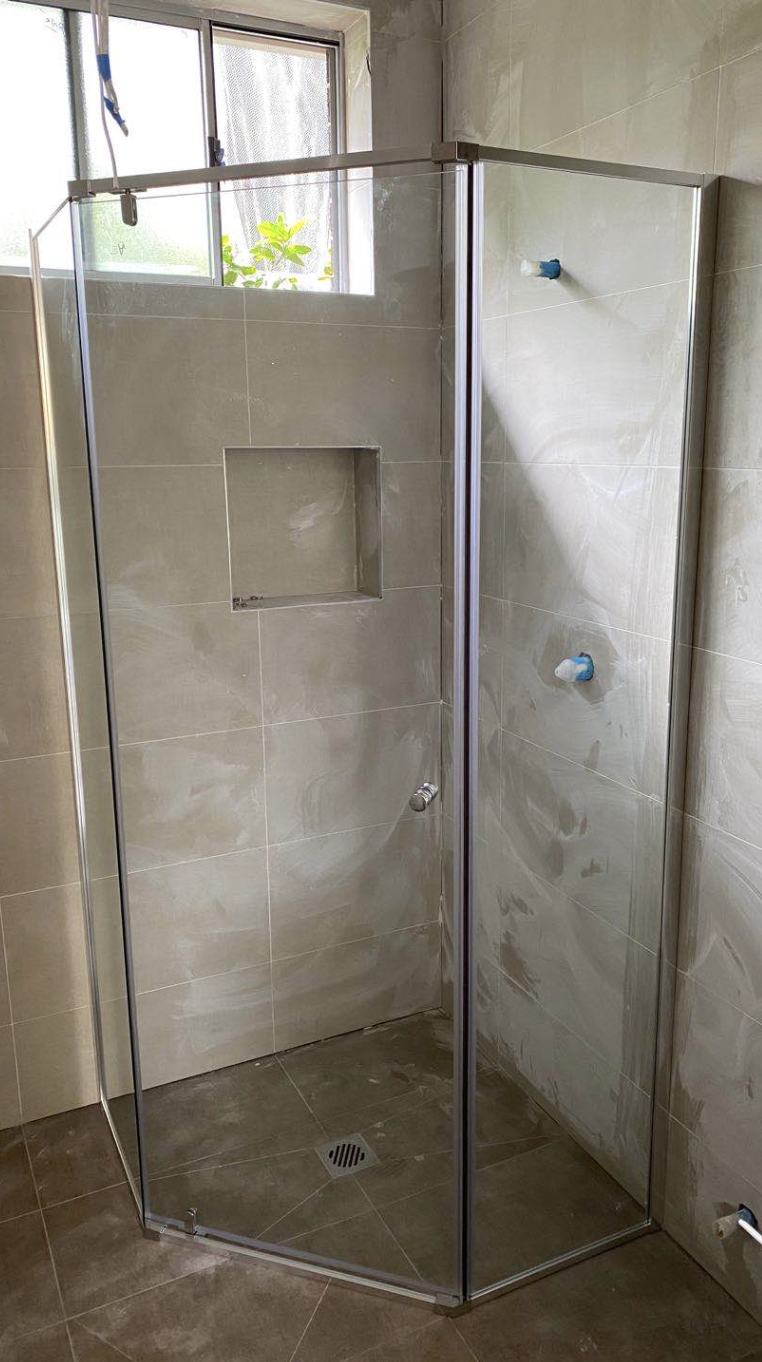 Shower Screen Suites photo